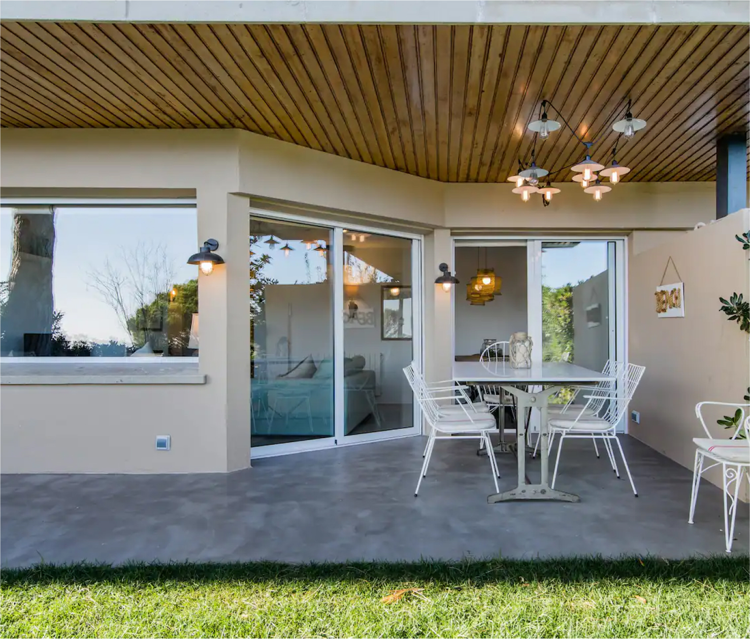 Exterior 1 (4)